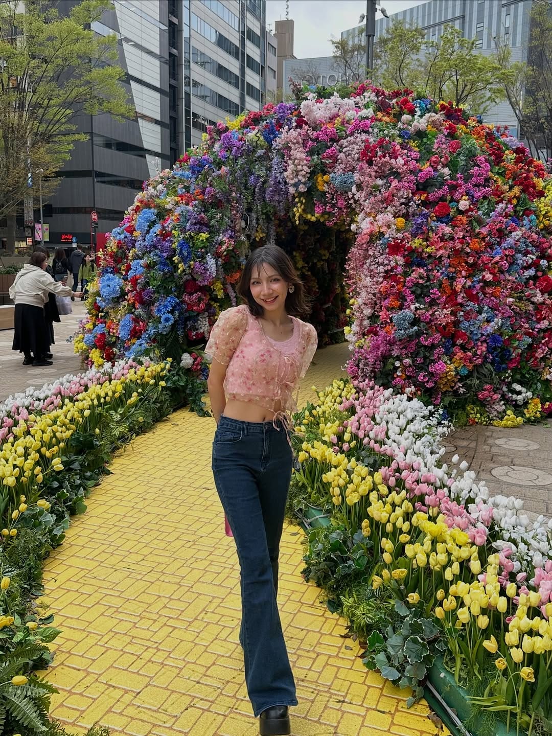 Post 4 by Mehri メヘリー on Instagram (carousel)