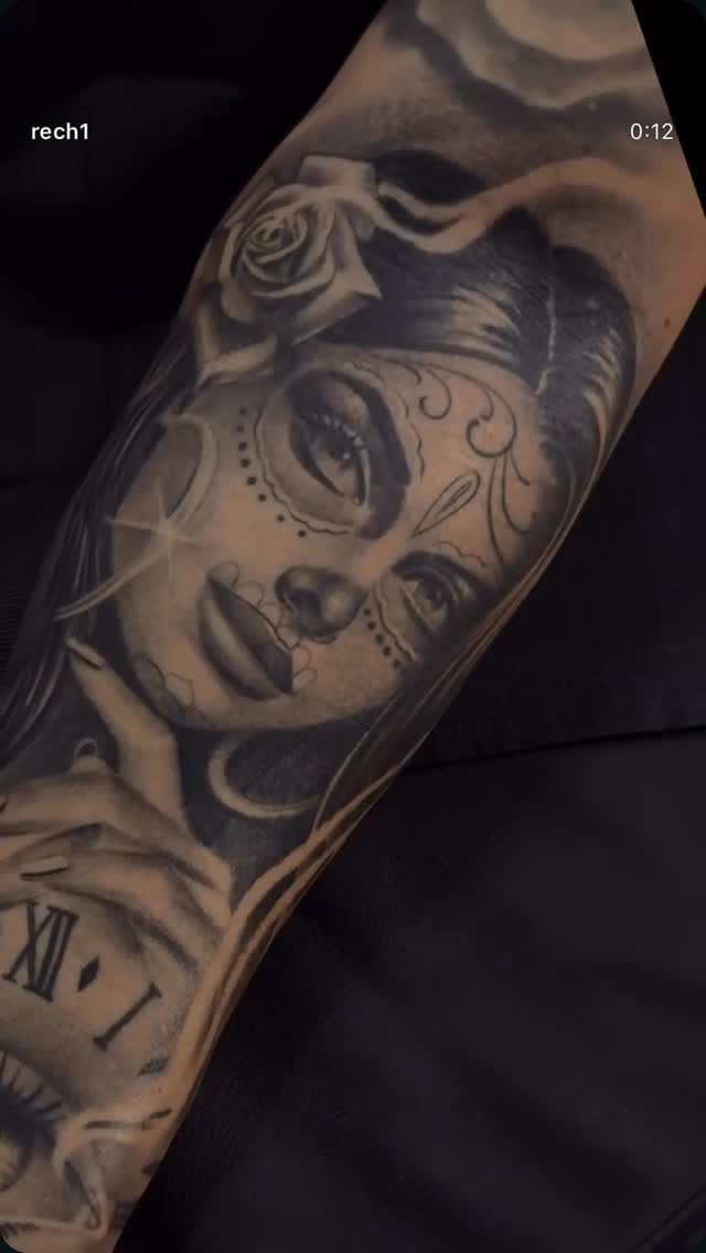 Post 5 by 𝕾𝖙𝖆𝖞 𝕲𝖔𝖑𝖉 𝕿𝖆𝖙𝖙𝖔𝖔 on Instagram (video)