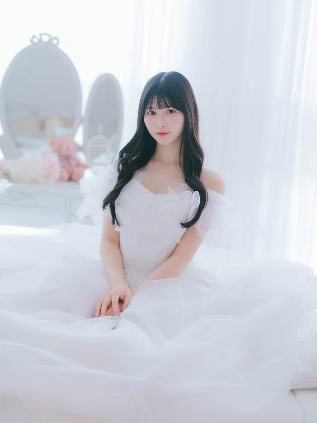 Post 10 by 百田彩夏 on Instagram (image)