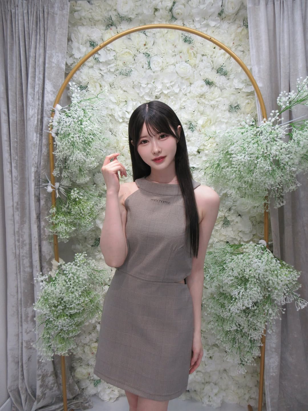 Post 9 by 百田彩夏 on Instagram (carousel)