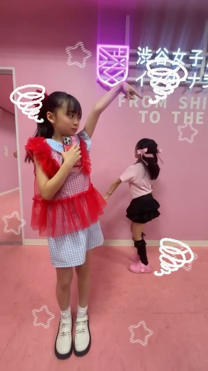 Post 4 by Nayu Aizawa/相澤奈由 on Instagram (video)