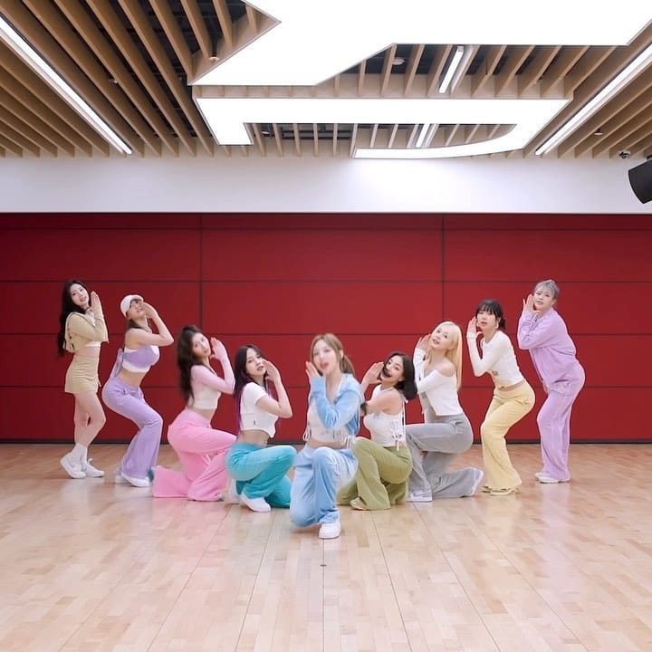 Post 1 by CHOU TZUYU (周子瑜) on Instagram (video)