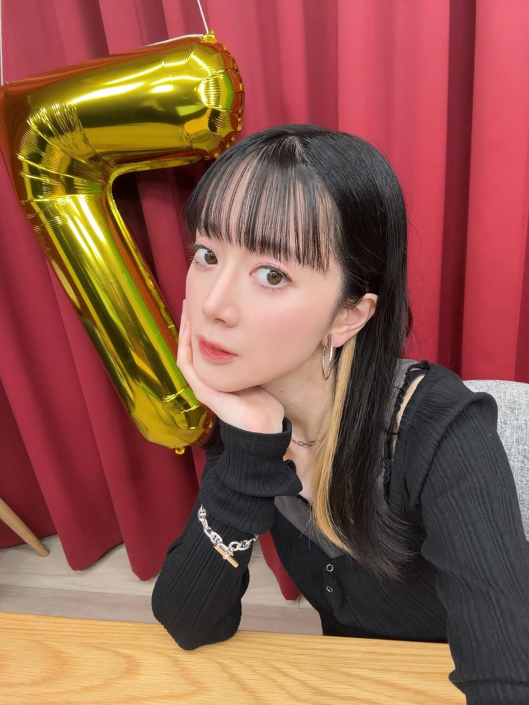 Post 1 by 工藤晴香 on Instagram (carousel)