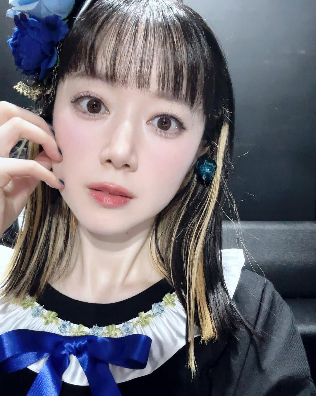 Post 8 by 工藤晴香 on Instagram (carousel)