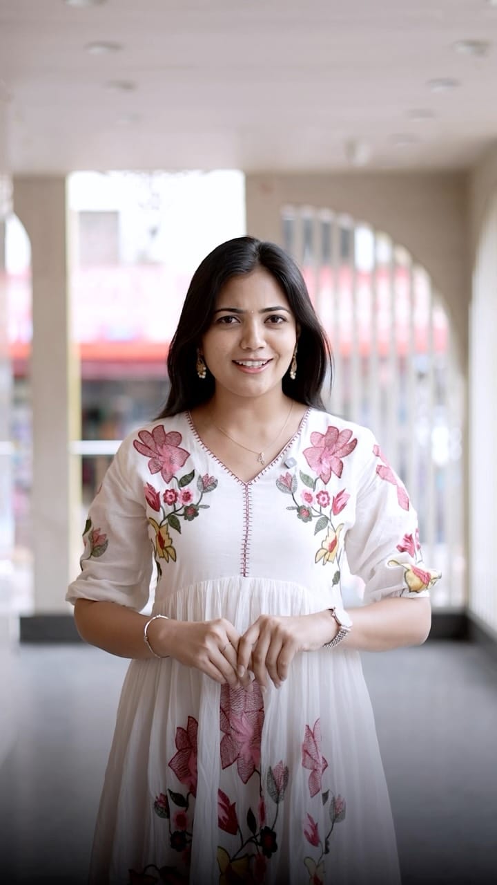Post 2 by 𝕛𝕖𝕖𝕧𝕒𝕟𝕡𝕣𝕚𝕪𝕒 on Instagram (video)