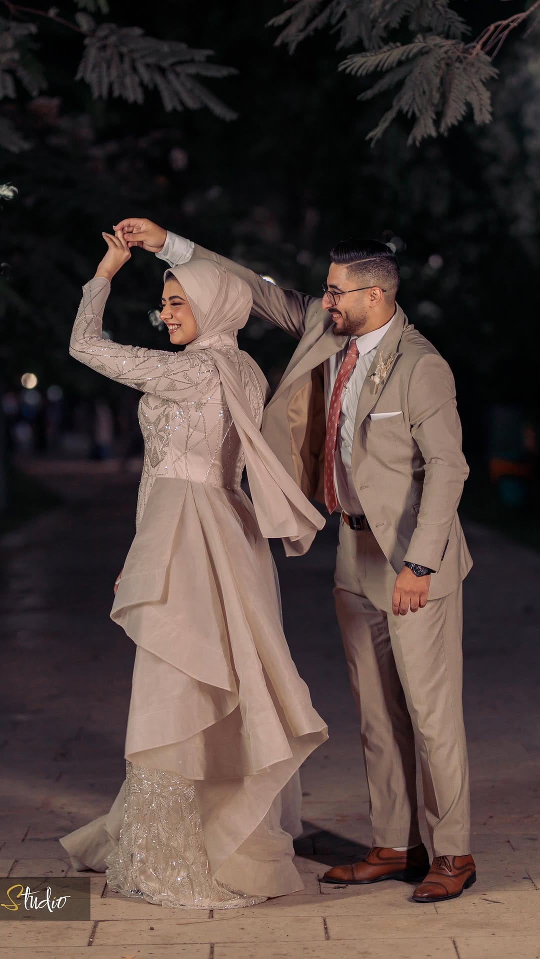 Post 5 by El-Studio Photography Team on Instagram (video)