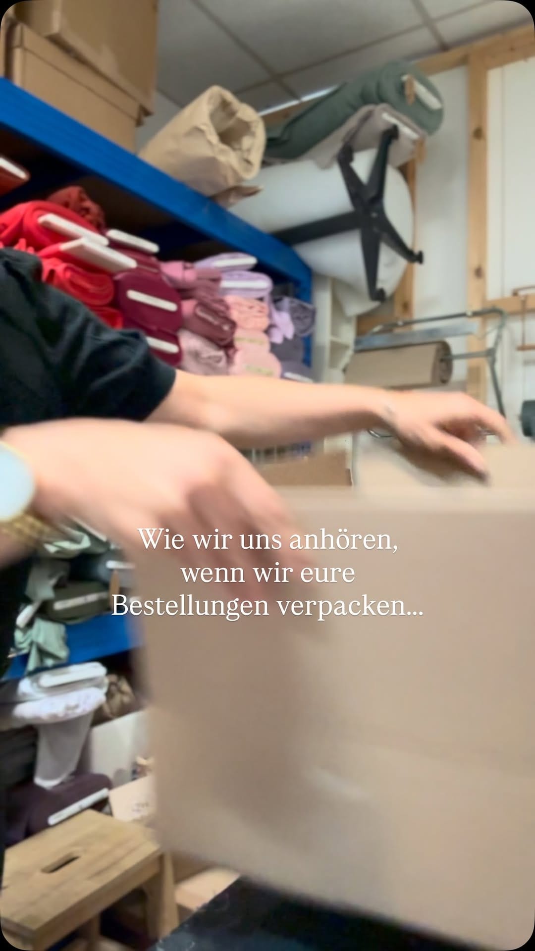 Post 3 by VONJULA Family Concept Store Geschenke Deko Kleidung on Instagram (video)