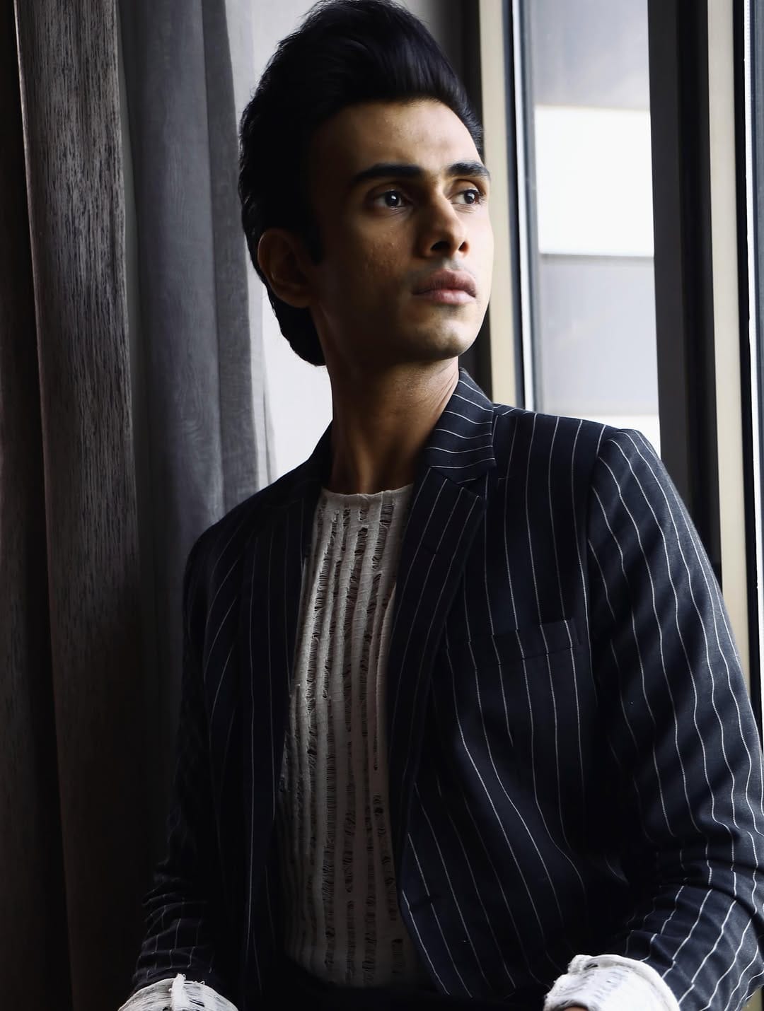 Post 4 by Dhaval Thakur on Instagram (carousel)