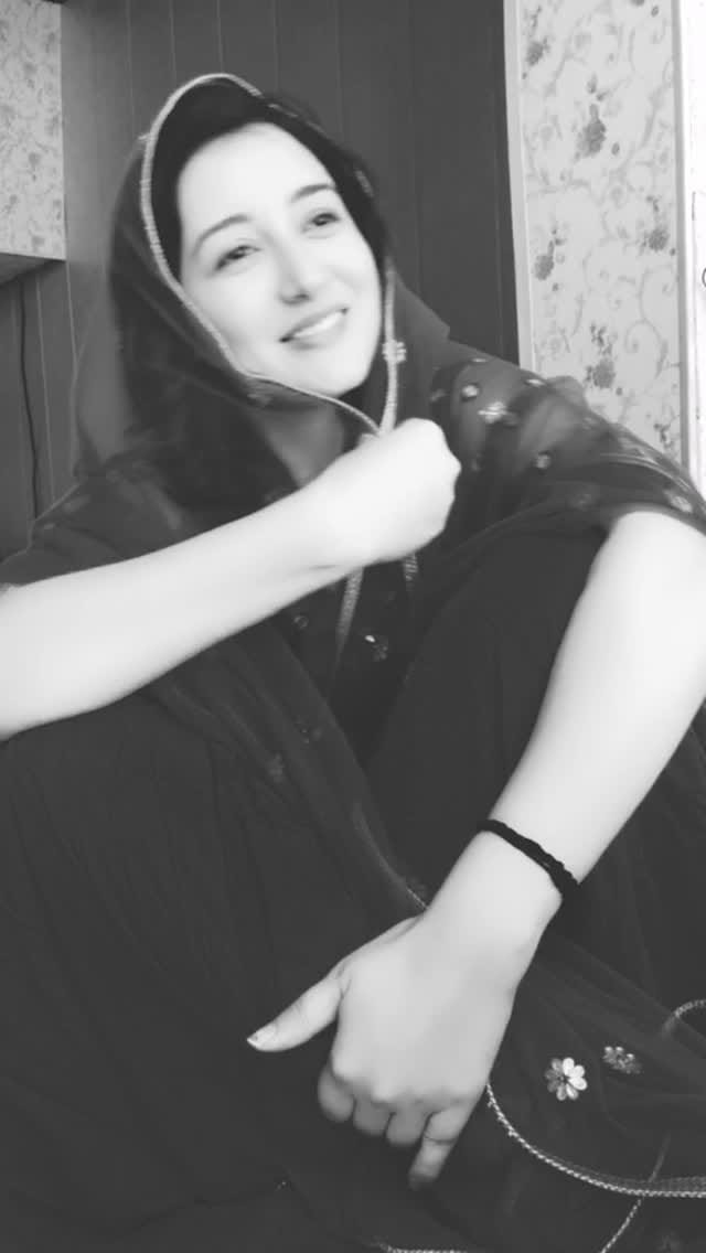 Post 9 by Priyanka Kandwal on Instagram (video)