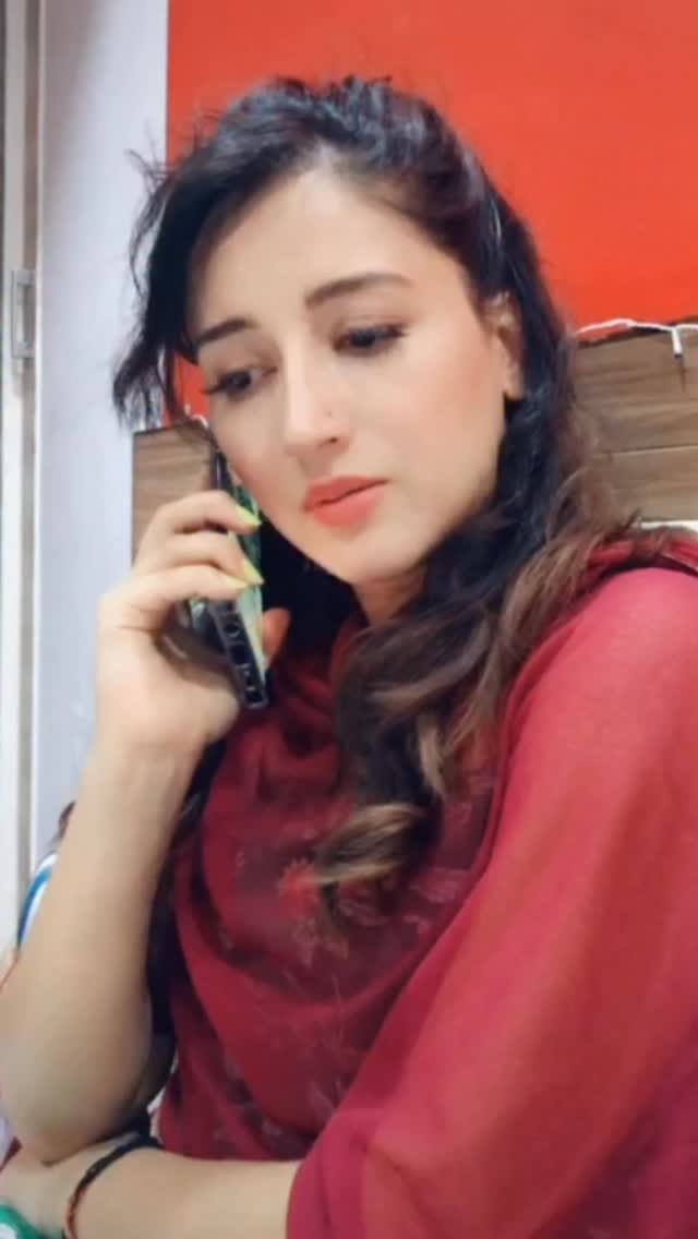 Post 4 by Priyanka Kandwal on Instagram (video)
