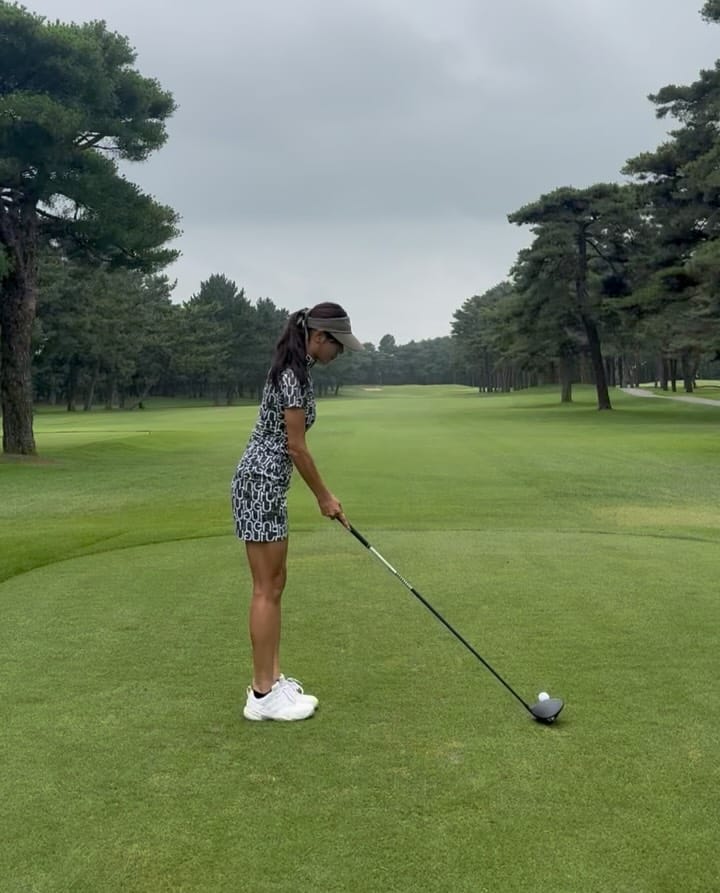 Post 3 by 🌸AYANO GOLF ／美スイング⛳️ on Instagram (carousel)
