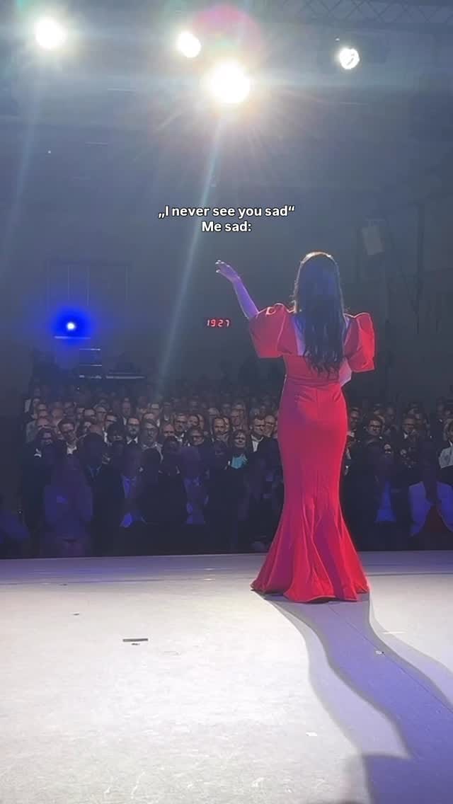 Post 3 by Jenny Marsala on Instagram (video)