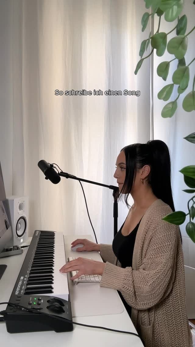 Post 5 by Jenny Marsala on Instagram (video)