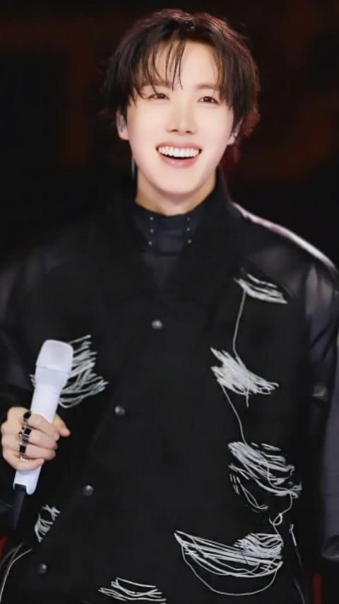 Post 5 by 💜 JUNGKOOK 💜 on Instagram (video)