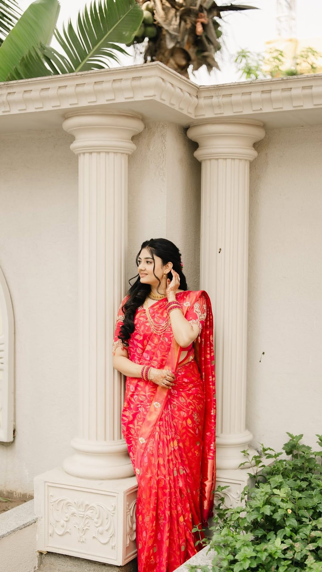 Post 1 by Vicky Shinde Photo & Films on Instagram (video)
