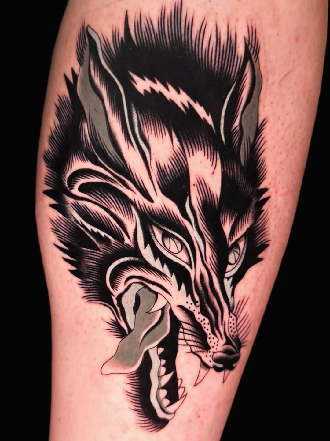 Post 8 by EN TATTOOER on Instagram (carousel)