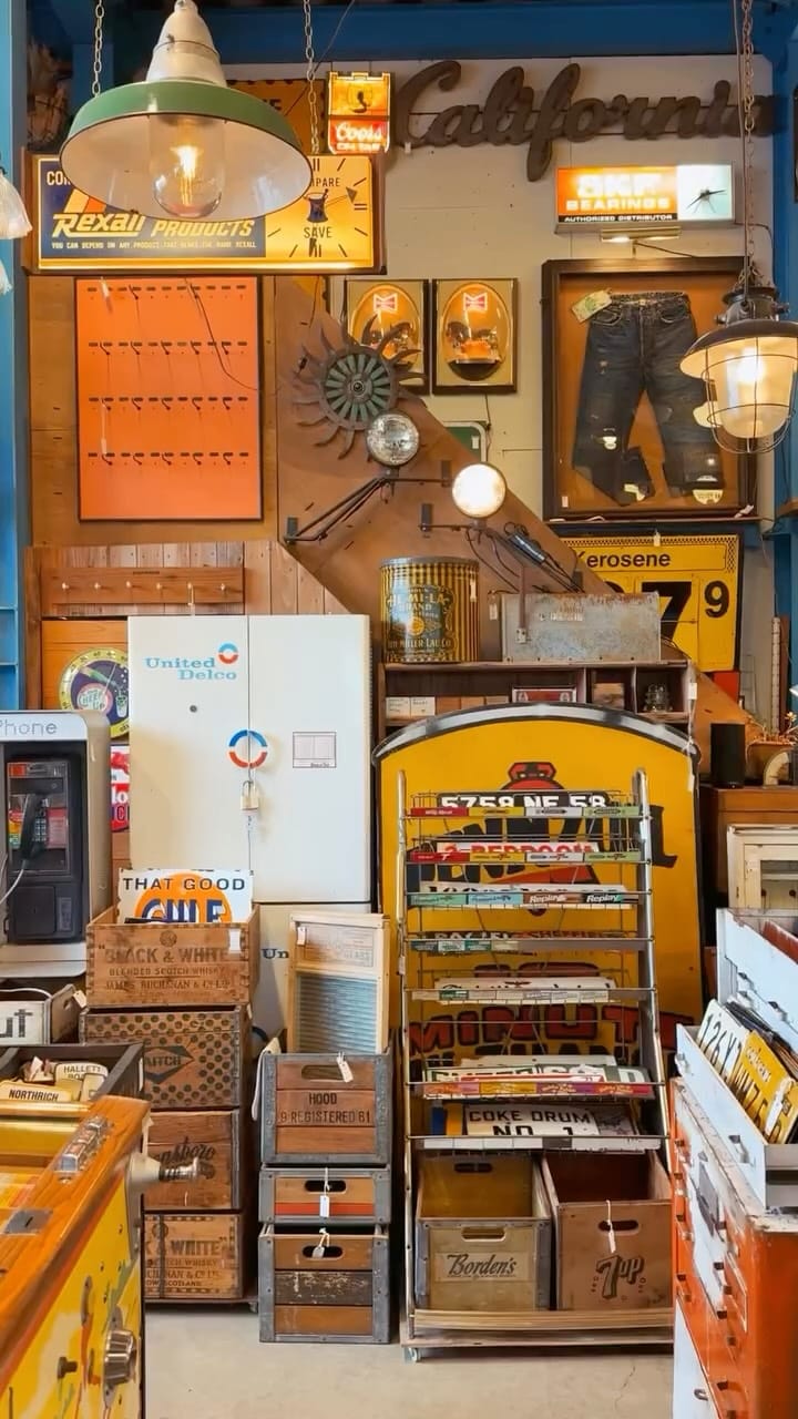 Post 6 by Rose Bowl Antiques on Instagram (video)