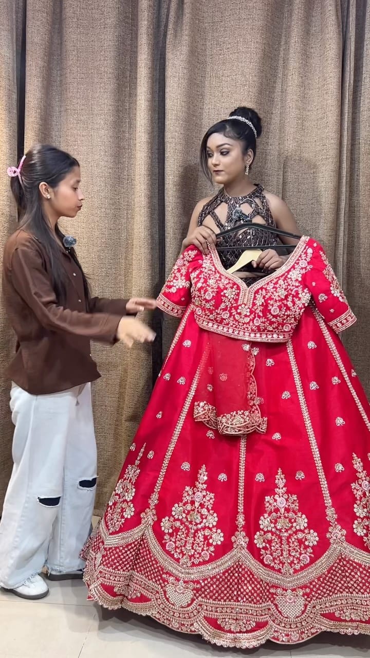 Post 2 by DRESS MASTERS on Instagram (video)