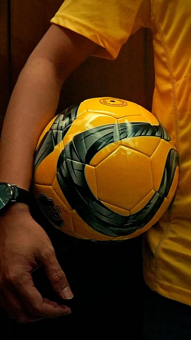 Post 5 by Extra Joss on Instagram (video)