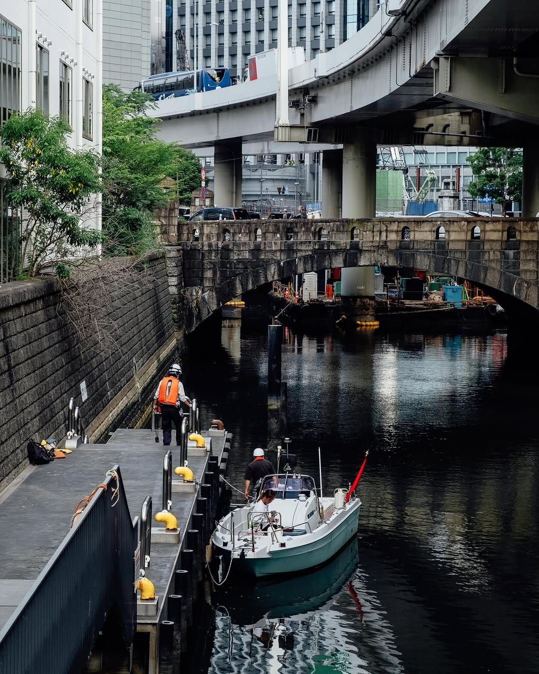 Post 8 by (ヤナ)yanasnap  Tokyo 📸 on Instagram (carousel)