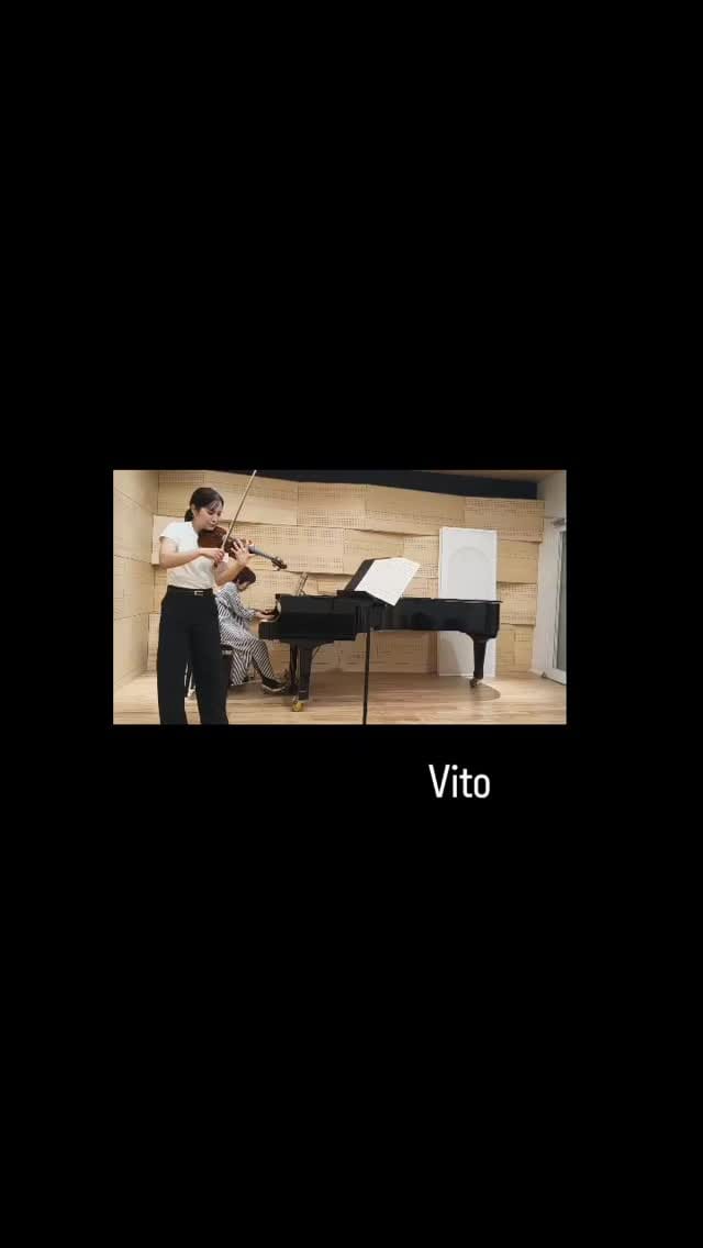 Post 6 by Mayuko Kamio 神尾真由子 on Instagram (video)