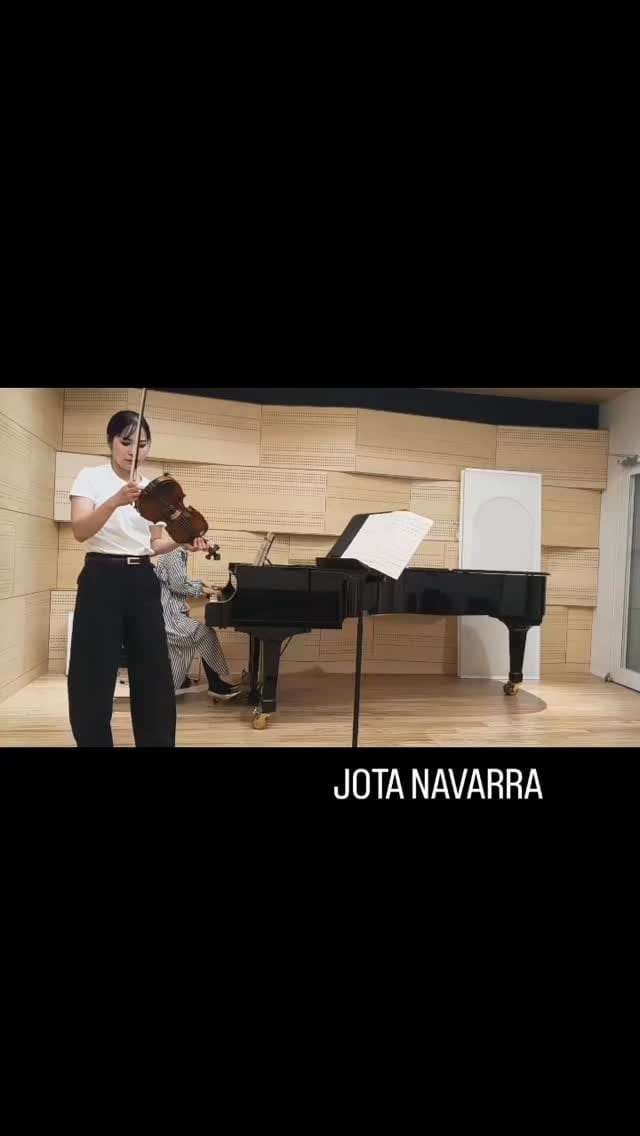Post 7 by Mayuko Kamio 神尾真由子 on Instagram (video)