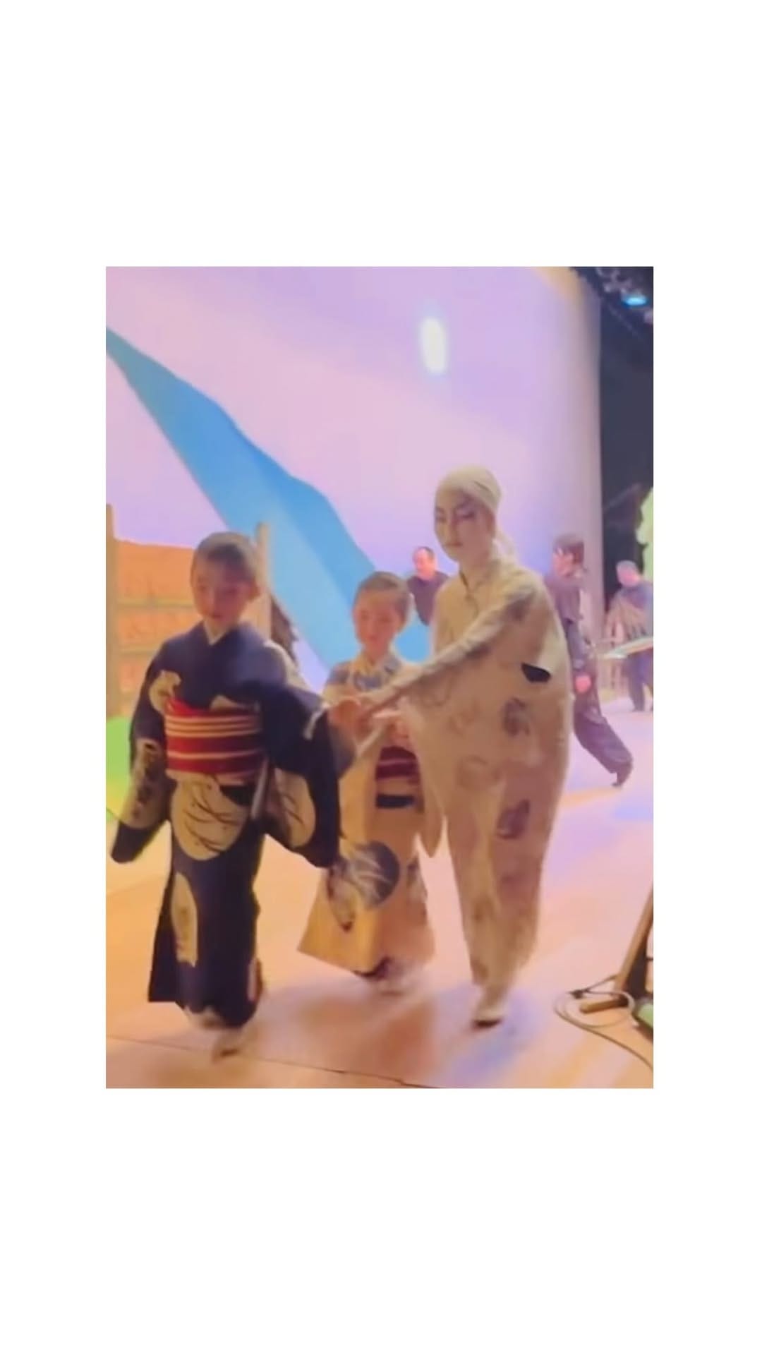 Post 1 by 日本舞踊家 有馬和歌子｜Japanese dancer Wakako Arima on Instagram (video)