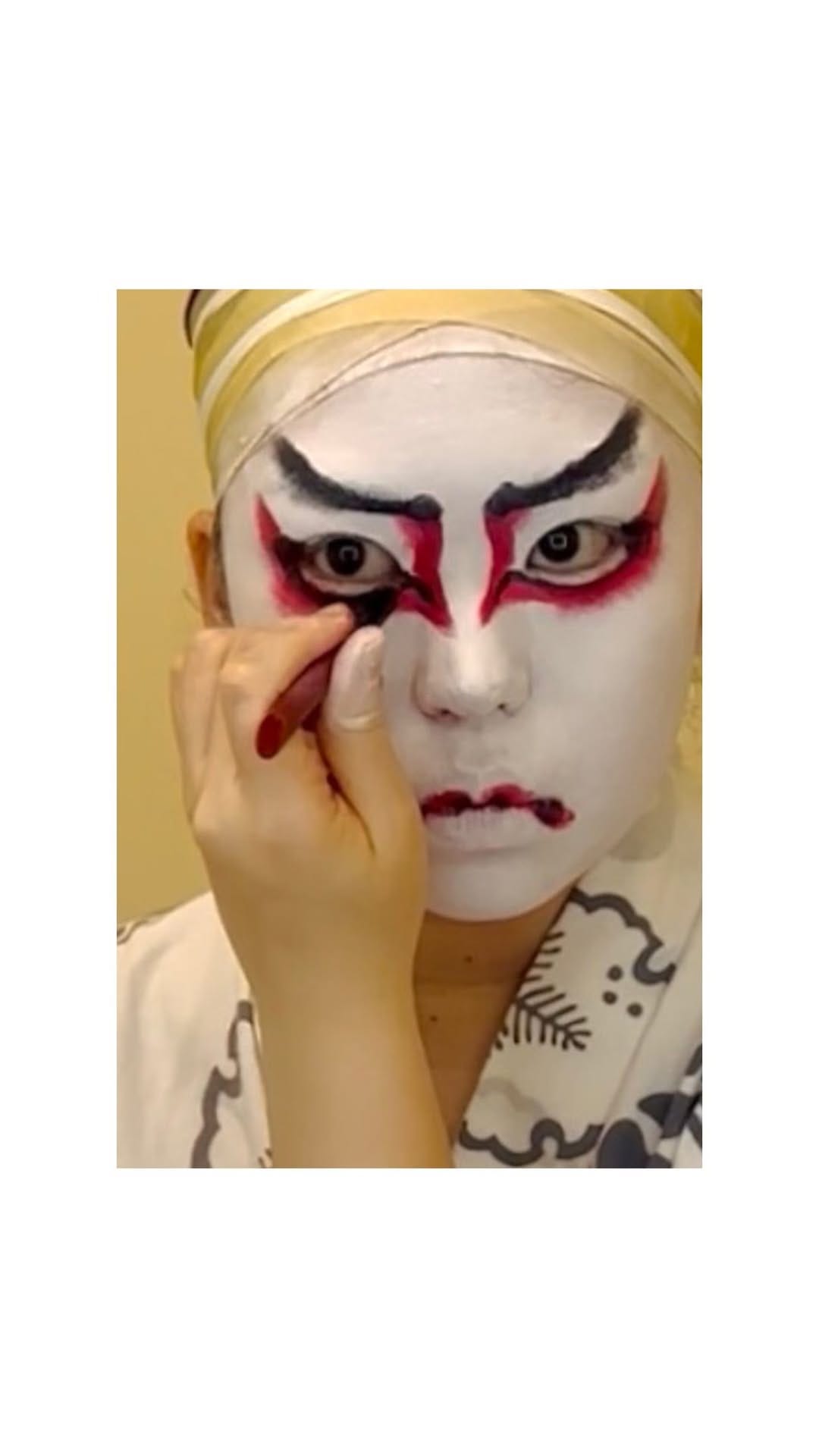 Post 8 by 日本舞踊家 有馬和歌子｜Japanese dancer Wakako Arima on Instagram (video)
