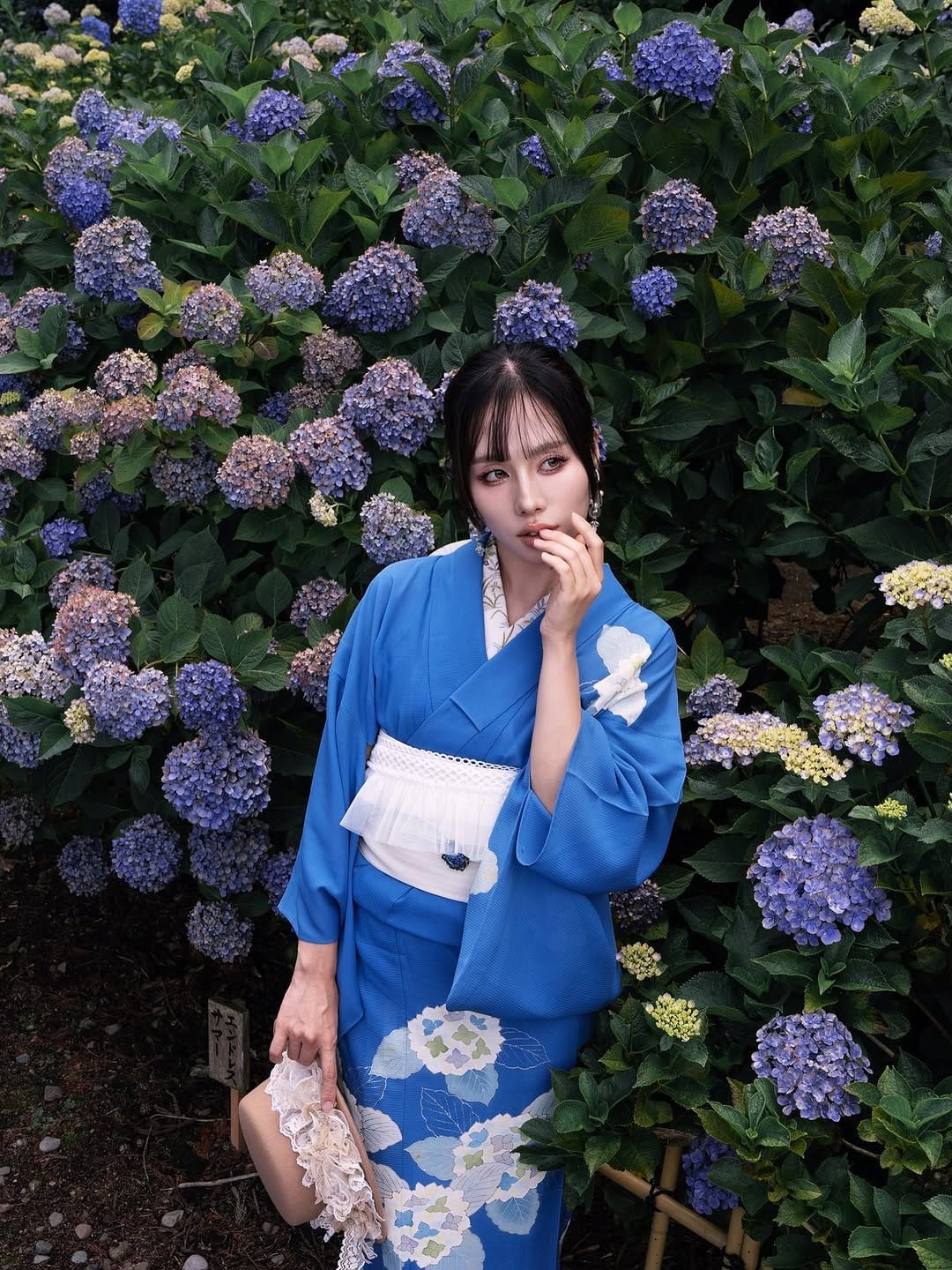 Post 3 by eri on Instagram (carousel)