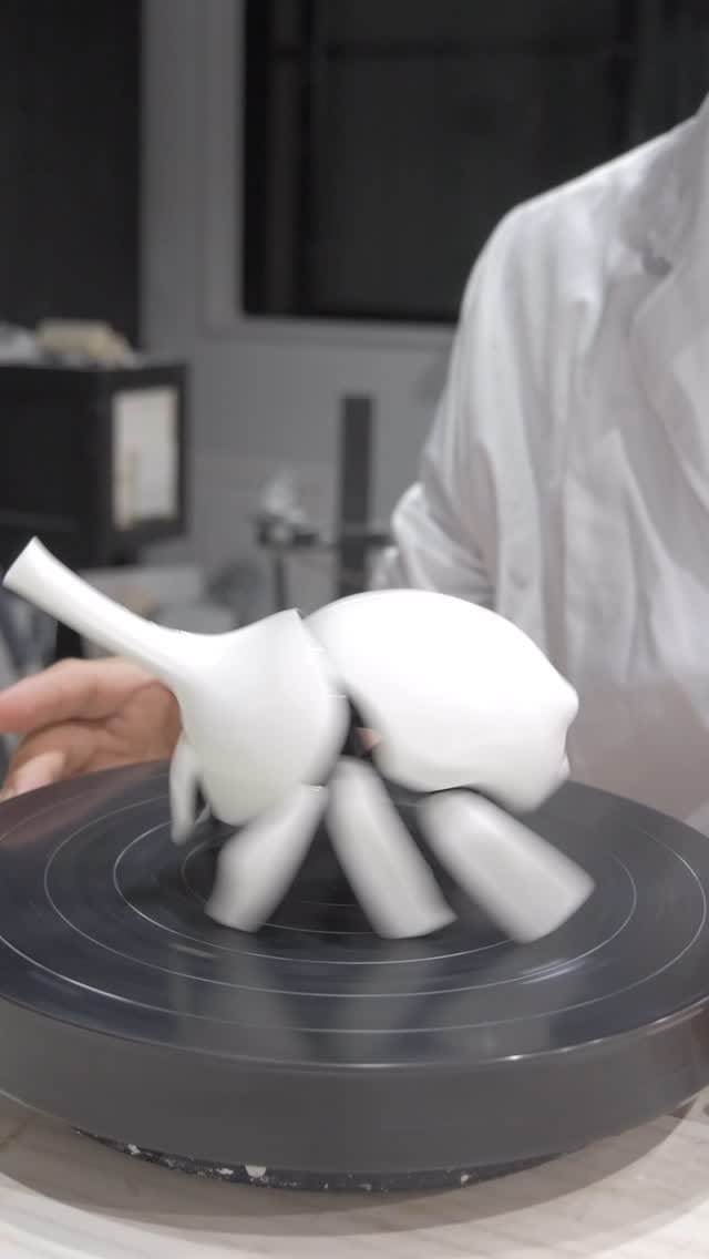 Post 10 by 堀貴春　ceramic artist on Instagram (video)