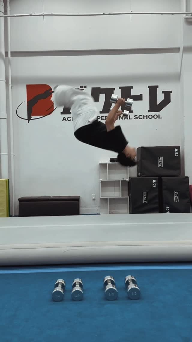 Post 4 by Yusuke Ishii on Instagram (video)