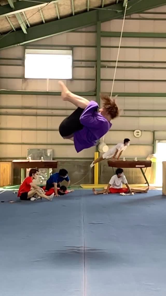 Post 3 by Yusuke Ishii on Instagram (video)