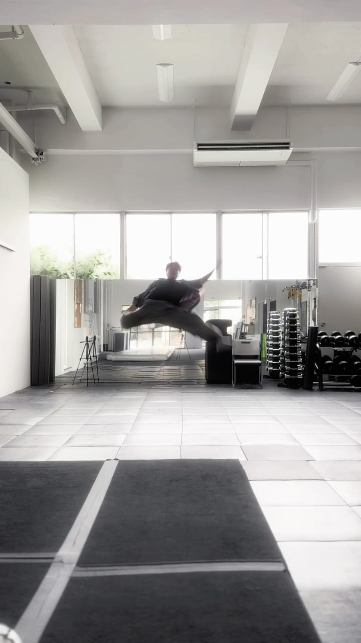 Post 1 by Yusuke Ishii on Instagram (video)