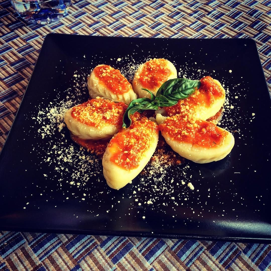 Post 8 by Alessandro on Instagram (image)