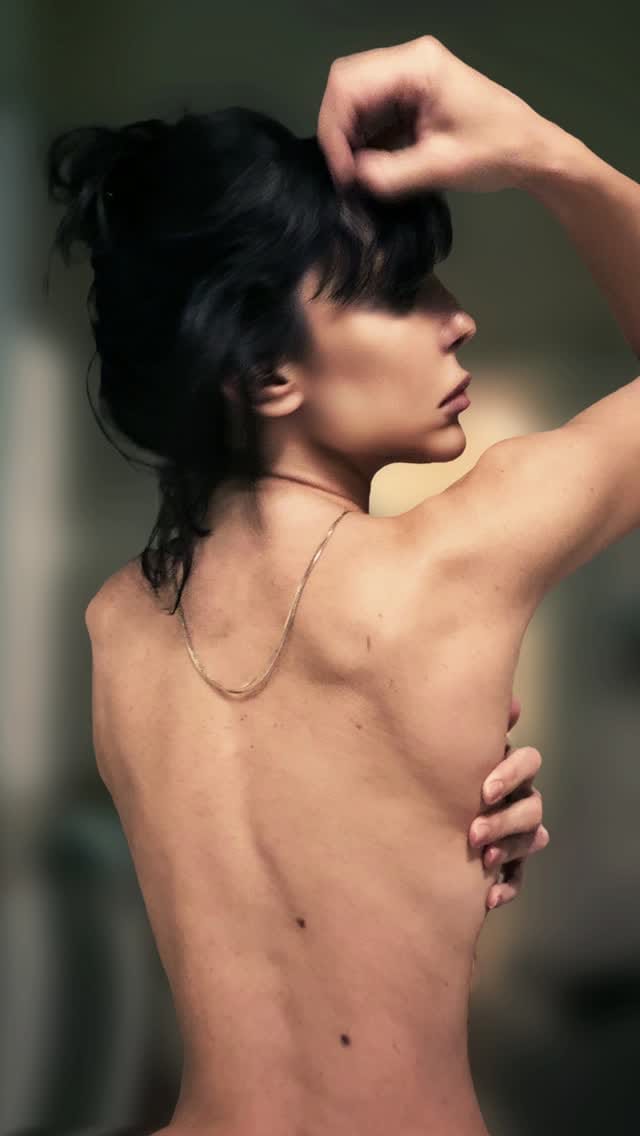 Post 6 by Clelia Ascione on Instagram (video)