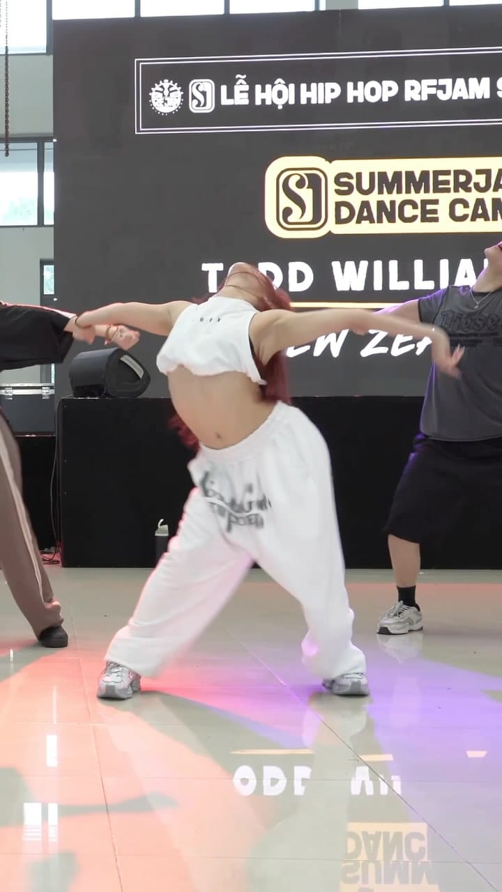 Post 9 by MIYABI on Instagram (video)