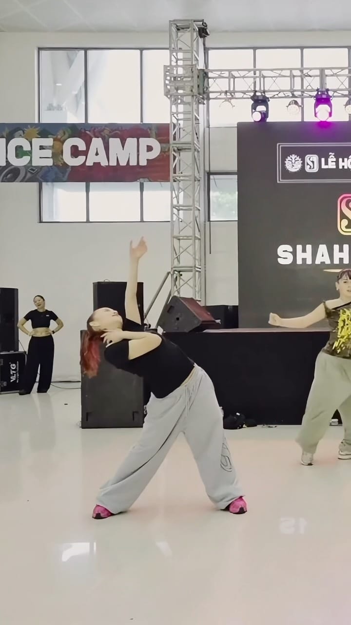 Post 5 by MIYABI on Instagram (video)