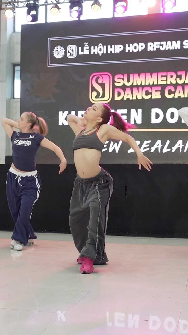 Post 3 by MIYABI on Instagram (video)