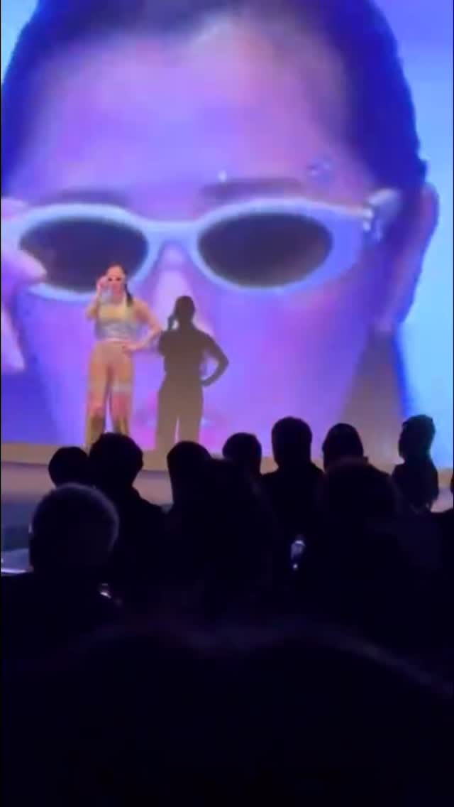 Post 8 by 宮藤あどね/ADONE on Instagram (video)