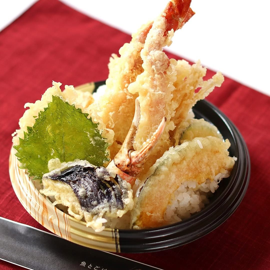 Post 1 by 🦀越前かに問屋「ますよね」公式インスタ on Instagram (carousel)