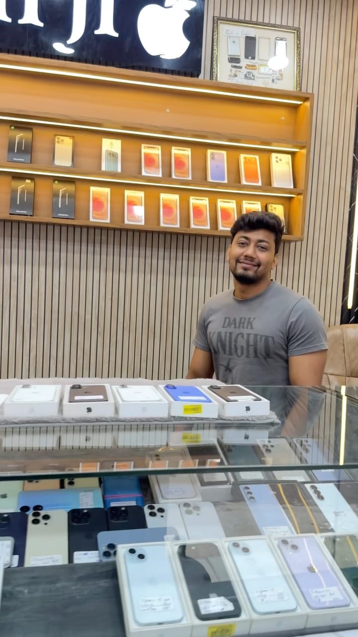 Post 2 by Seth Ji  on Instagram (video)