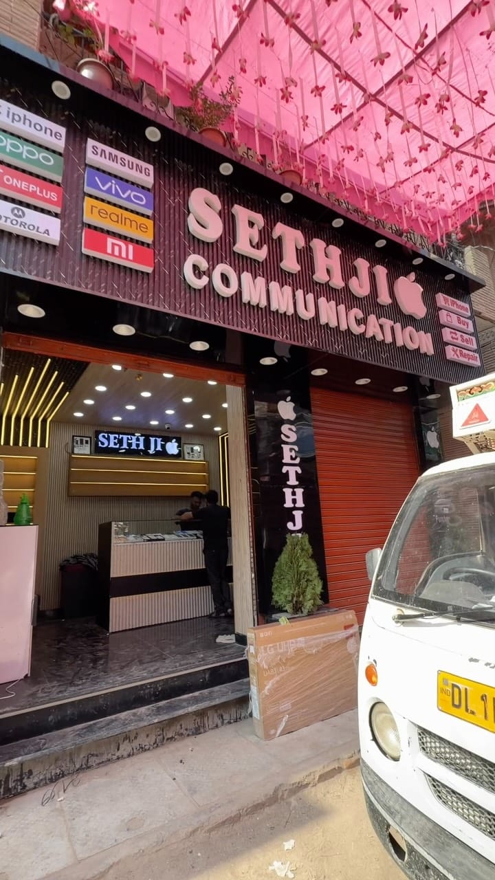 Post 7 by Seth Ji  on Instagram (video)