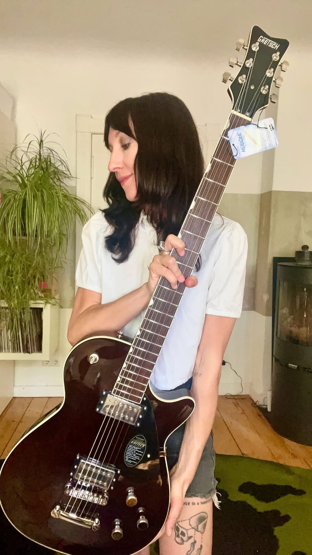 Post 3 by Lauren Lakis on Instagram (video)