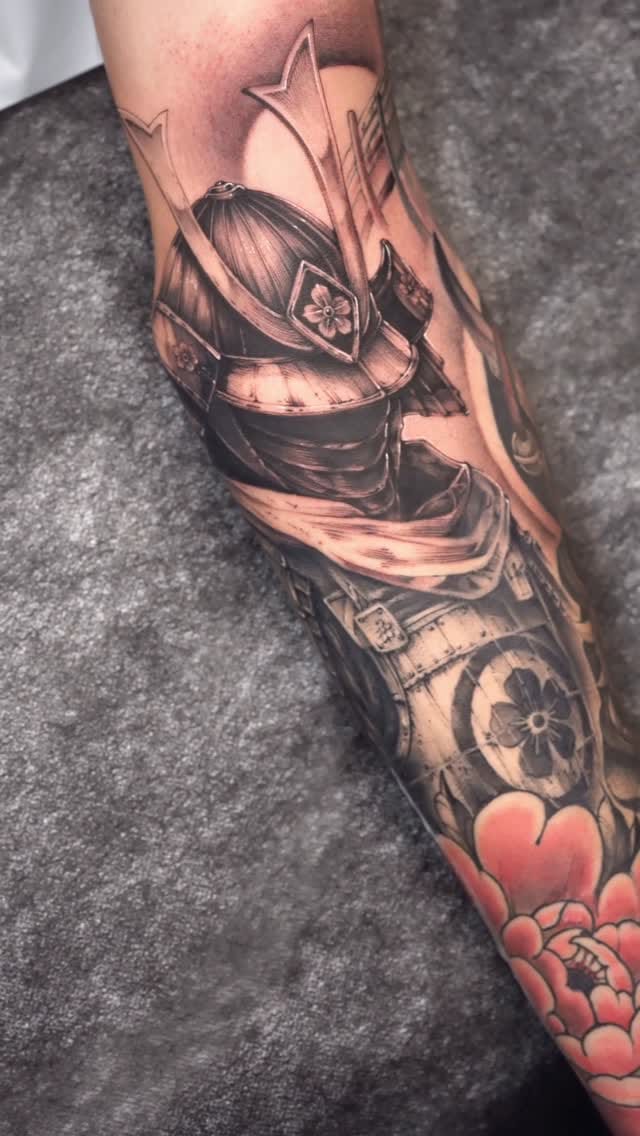 Post 2 by Cristian Carrión | Anime tattoo Barcelona on Instagram (video)