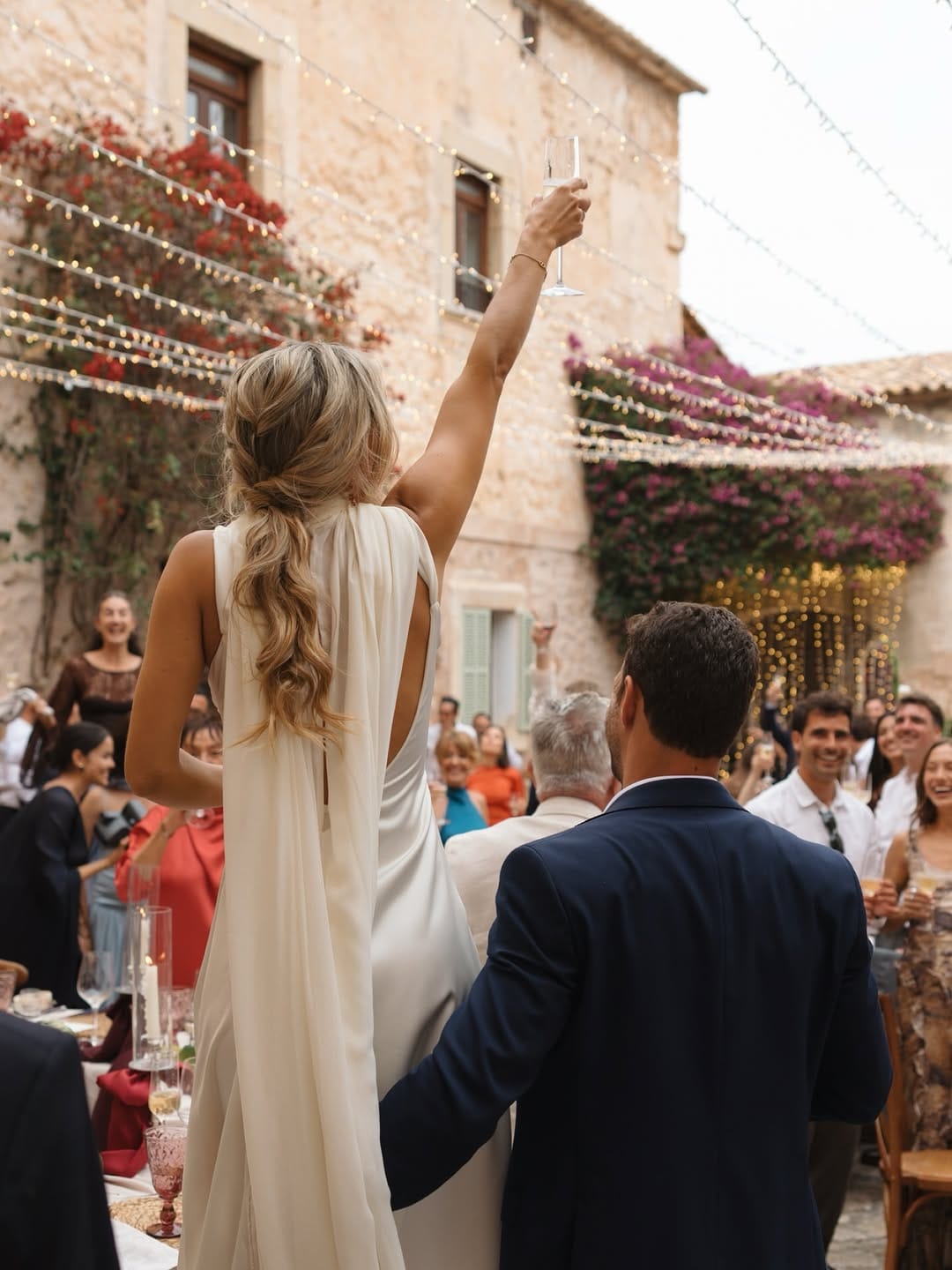 Post 3 by WEDDING PHOTO+FILM I VICKY & MARKUS on Instagram (carousel)