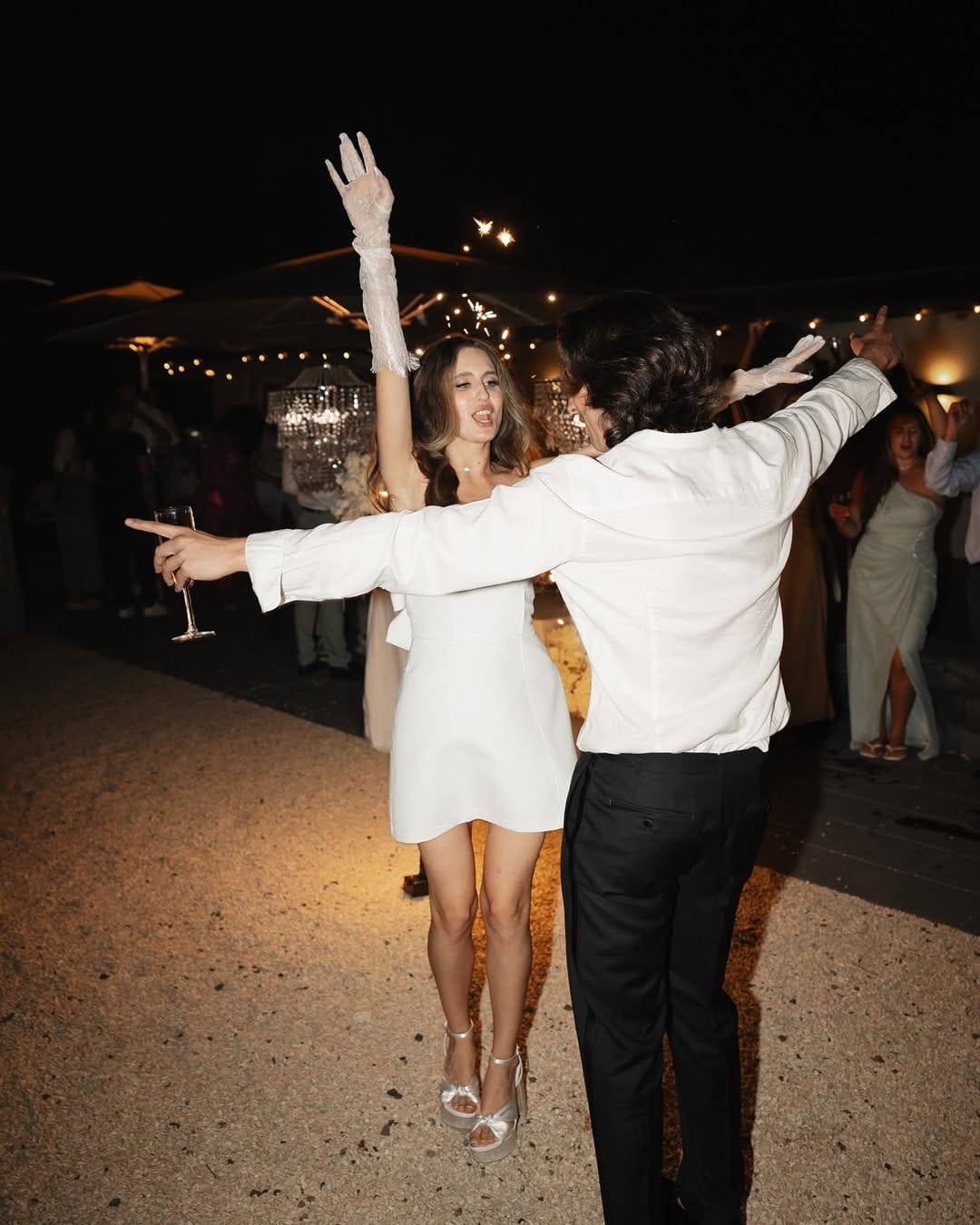 Post 6 by WEDDING PHOTO+FILM I VICKY & MARKUS on Instagram (carousel)