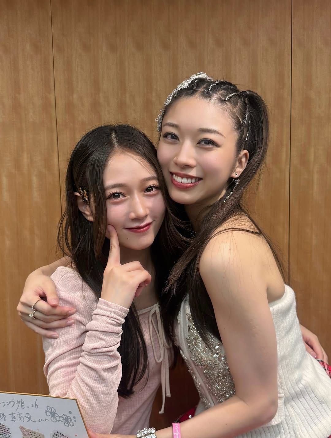 Post 6 by 谷本 安美 / 𝑨𝒎𝒊 𝑻𝒂𝒏𝒊𝒎𝒐𝒕𝒐 on Instagram (image)