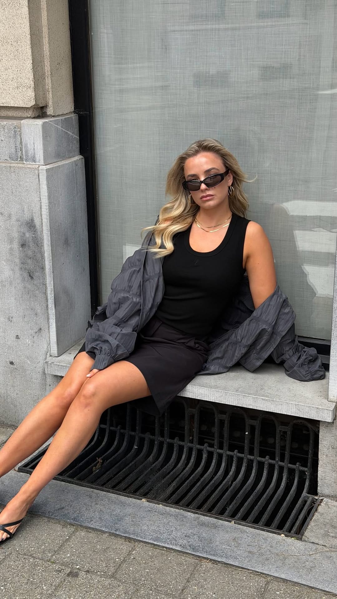 Post 10 by Noeloe | chic, minimal and timeless 💭 on Instagram (video)