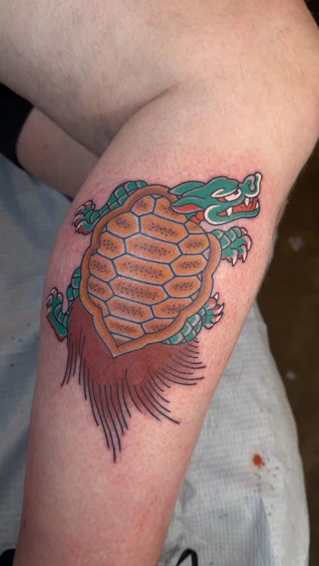 Post 7 by Jose Chalarca l Tattoo Artist + Illustrator l NYC on Instagram (video)