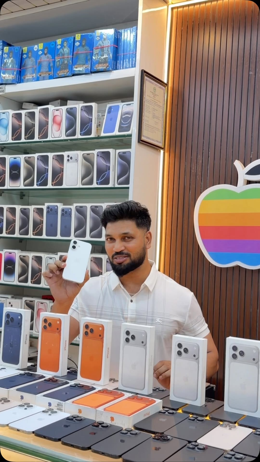 Post 9 by The🍎apple world on Instagram (video)